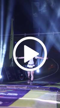 BIB:  <button type="button" onclick="openModal(26941324)" class="btn btn-primary btn-sm float-right" data-toggle="modal" data-target=".modal-high-quality">
                <i class="fa fa-download"></i> Download
                </button>